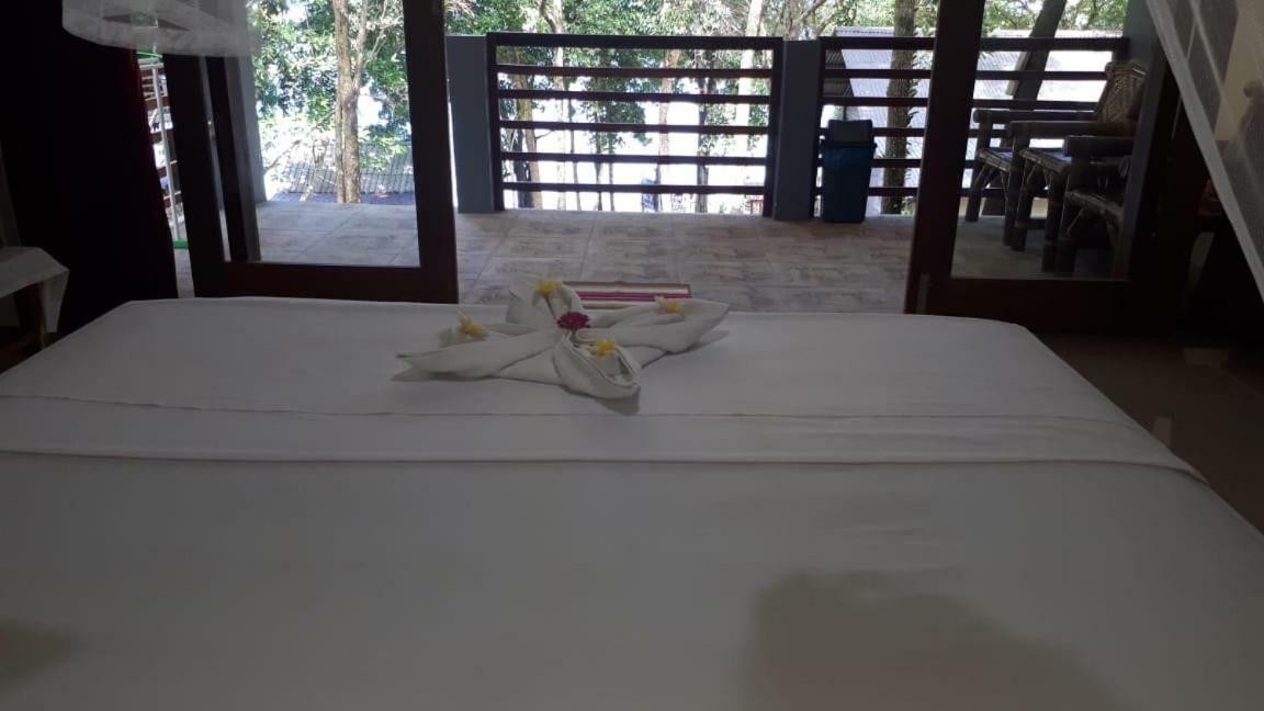 Homestay Pele's Place